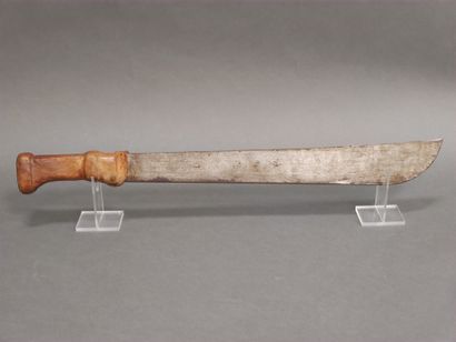 Machette coupe-coupe

Etuis en cuir 

68...