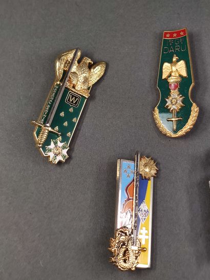 Set of miscellaneous including : 

A bronze...