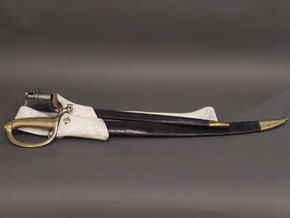 Sabre d'infanterie dit Briquet.

Monture...