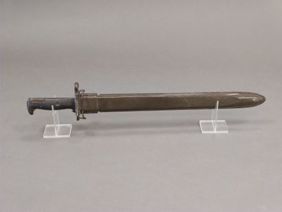 E1 bayonet for Garrand rifle. 

Blade UFH...