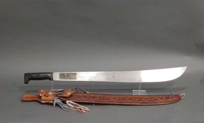 Machette coupe-coupe 

Etuis en cuir 

7...