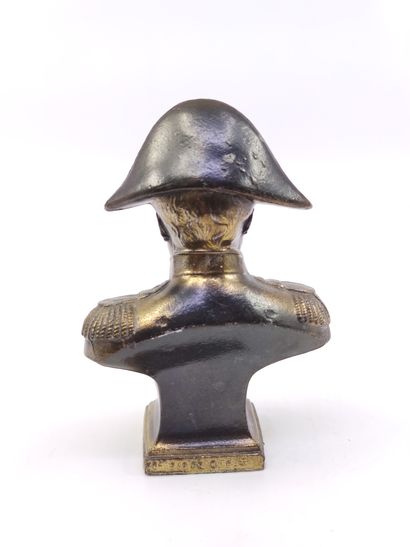 Trois sujets Napoléoniens:

- Bonaparte au...