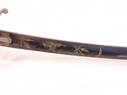Cavalry officer saber, German style. 

Leather-covered...