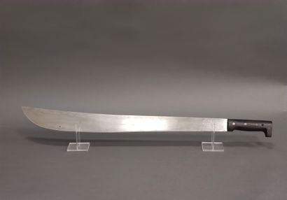 Machette coupe-coupe 

Etuis en cuir 

7...