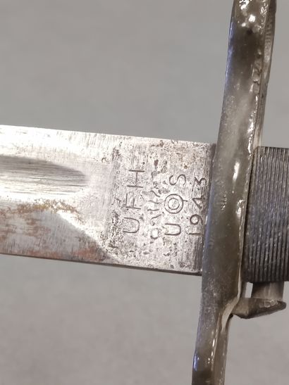 E1 bayonet for Garrand rifle. 

Blade UFH...