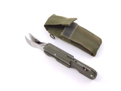 Set including : 

Dagger. Handle with leather...