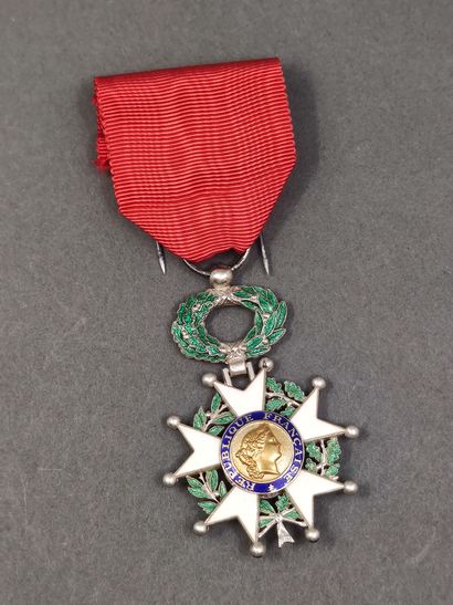 FRANCE Légion d'honneur MEDAILLE république...