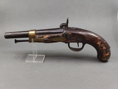 PISTOLET D'ARCON de gendarmerie à percussion,...