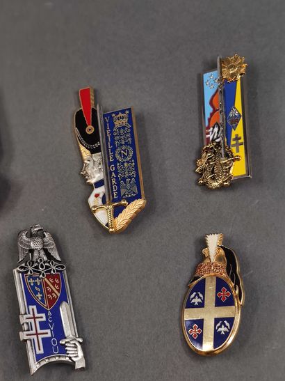 Set of miscellaneous including : 

A bronze...