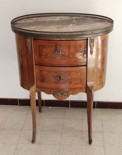 Table de salon de forme tambour en bois de...