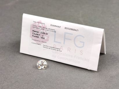 
DIAMANT taille ancienne (old European cut)...