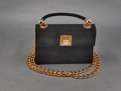 LALIQUE France 

Sac du soir en velour noir

Fermoir...