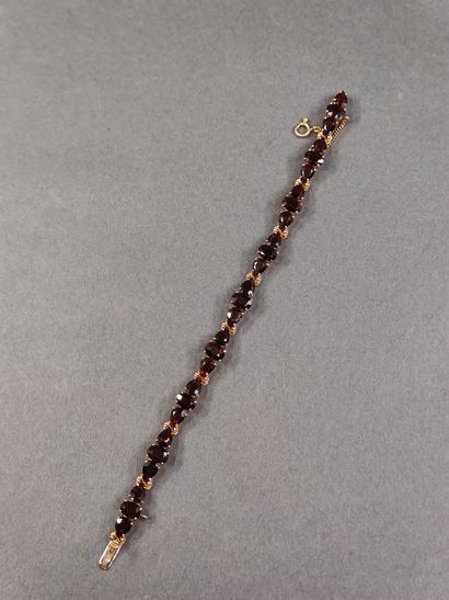 TRAVAIL Français du Xxeme siècle

BRACELET...