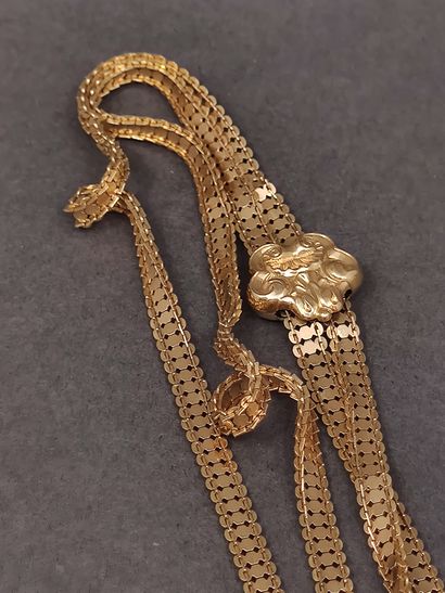 
CHATELAINE en or jaune 750 et son coulant...