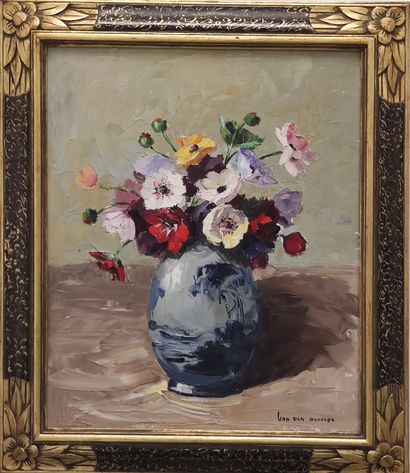 Van Den Bussche (1925 -)

Bouquet de fleurs...