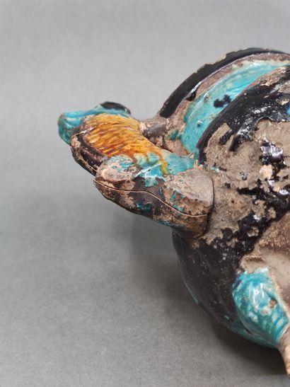 
CHINA - MING period (1368 - 1644)
A turquoise,...