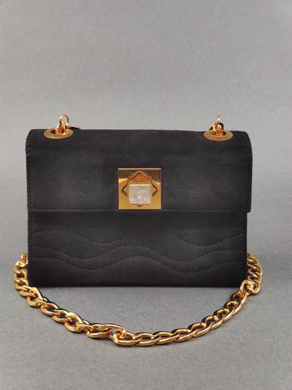LALIQUE France 

Sac du soir en velour noir

Fermoir...