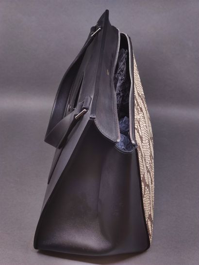 
CELINE Soft et python




Sac en cuir n...