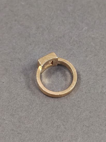 CHOPARD Happy diamonds

BAGUE or jaune 750°...