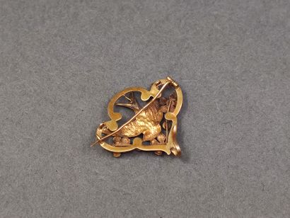 
TRAVAIL FRANCAIS




BROCHE hirondelle en...