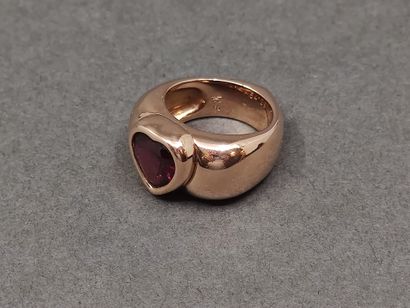 PIAGET

BAGUE cœur en or jaune 750° ornée...