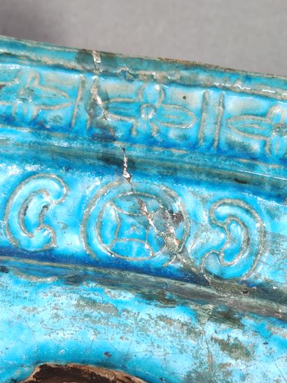 
CHINA - MING period (1368 - 1644)
A stoneware...