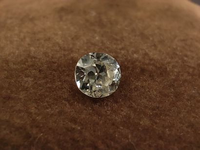 DIAMANT taille ancienne sur papier d'environ...