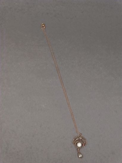 CHAINE en or 14kt et son pendentif en or...