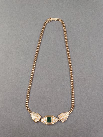 
COLLIER




En or jaune 750 ornée d'une...