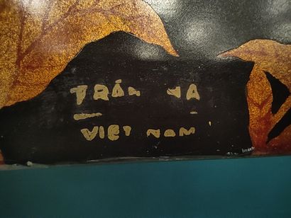 TRAN HA ?

PANNEAU de bois laqué décoré en...