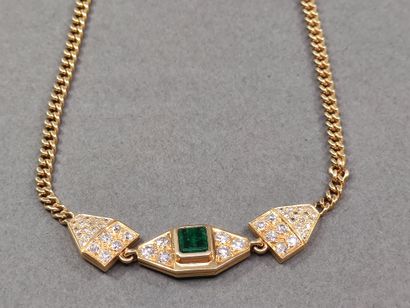 
COLLIER




En or jaune 750 ornée d'une...