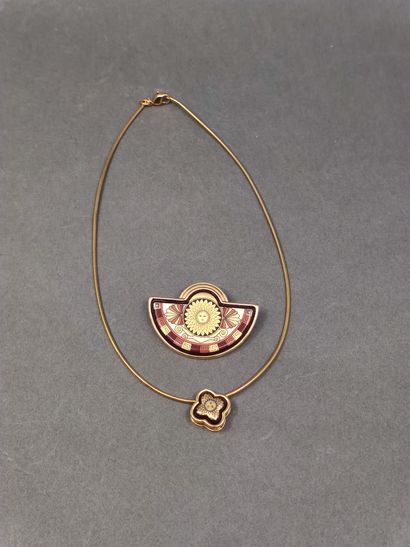 FREY WILL

DEMI-PARURE comprenant :

COLLIER...