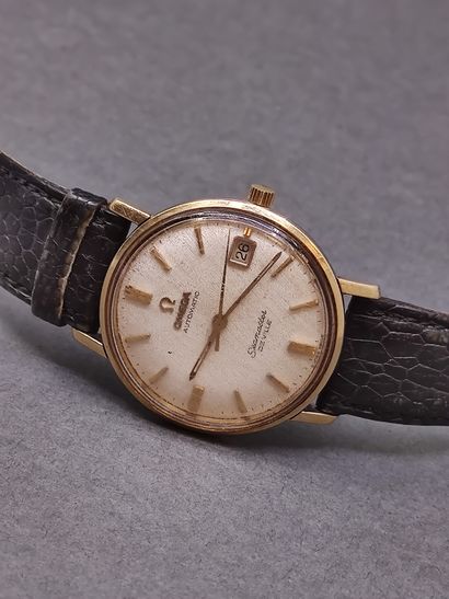 OMEGA SEAMASTER de ville

Montre bracelet,...