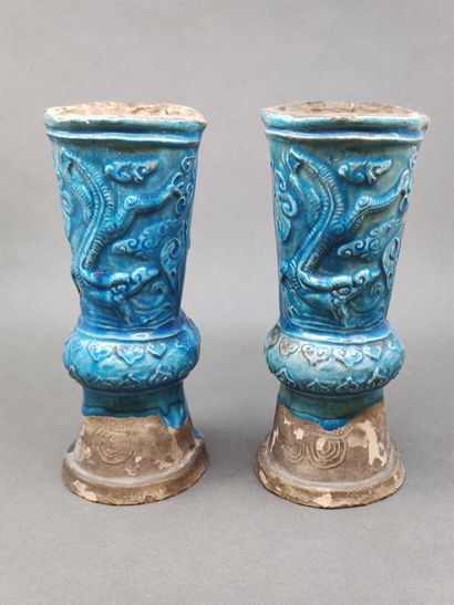
CHINA - MING period (1368 - 1644)
A pair...