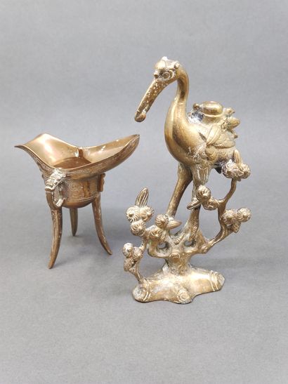 LOT comprenant : 

BRULE -ENCENS en bronze...