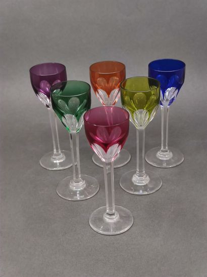 
BACCARAT




Six verres à liqueur en cristal...
