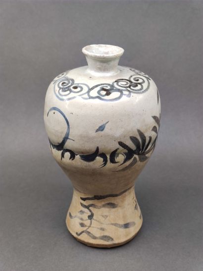 
CHINA - MING period (1368 - 1644)
A pair...