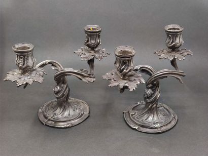CHRISTOFLE 

Paire de candélabres en métal...