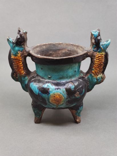 
CHINA - MING period (1368 - 1644)
A turquoise,...