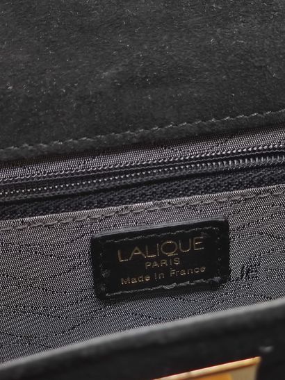 LALIQUE France 

Sac du soir en velour noir

Fermoir...