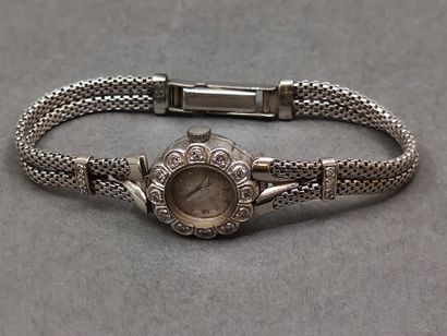 MONTRE bracelet en or gris 750°, boîtier...