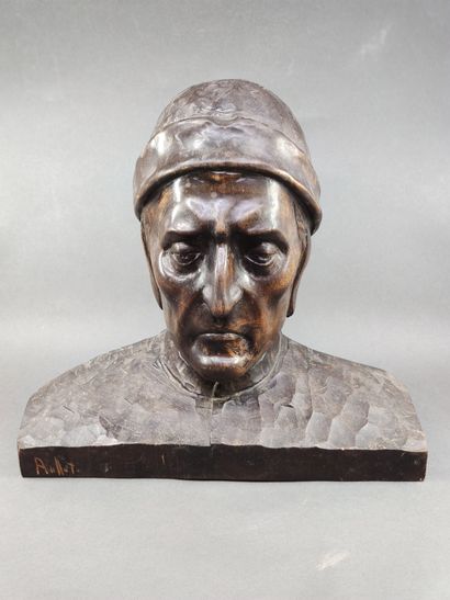 RUFFATO E

Tête de Dante

Buste en bois sculpté...