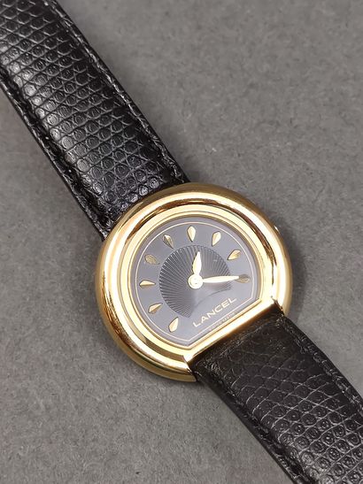 LANCEL 

Montre bracelet, boîtier en métal...
