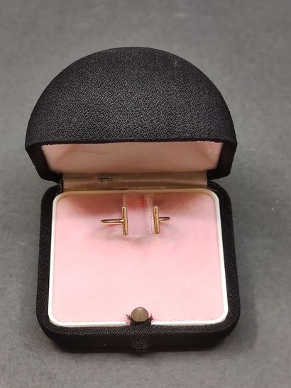 GINETTE NY

Bague en métal dorée

TDD 52