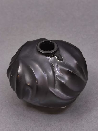 LALIQUE France 

Deux flacons à parfum en...
