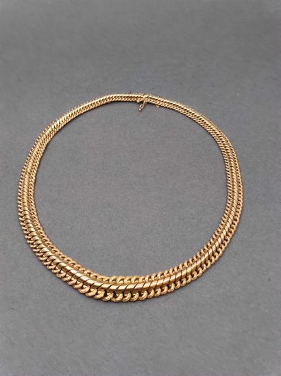 COLLIER en or jaune 750° 

Poids 44,19 g