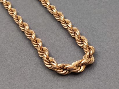 COLLIER maille torsadé 

Poids : 22,78 g
