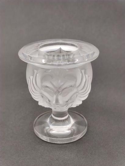 LALIQUE France

Vide poche rond en verre...