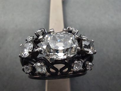 
TRAVAIL FRANCAIS



BAGUE en or 750° noirci...