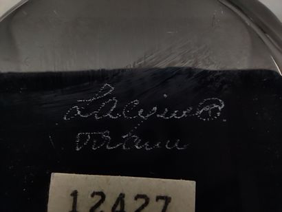 LALIQUE France 

Deux flacons à parfum en...